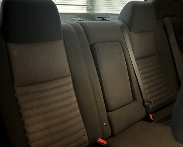 Синий Додж Челенджер, объемом двигателя 5.65 л и пробегом 105 тыс. км за 26900 $, фото 20 на Automoto.ua