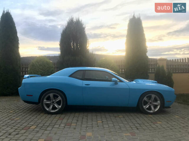 Синий Додж Челенджер, объемом двигателя 5.65 л и пробегом 105 тыс. км за 26900 $, фото 9 на Automoto.ua