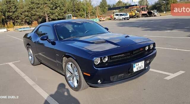 Синий Додж Челенджер, объемом двигателя 5.7 л и пробегом 75 тыс. км за 27500 $, фото 28 на Automoto.ua