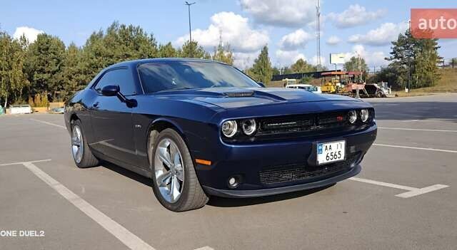 Синий Додж Челенджер, объемом двигателя 5.7 л и пробегом 75 тыс. км за 27500 $, фото 29 на Automoto.ua