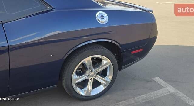 Синий Додж Челенджер, объемом двигателя 5.7 л и пробегом 75 тыс. км за 27500 $, фото 66 на Automoto.ua