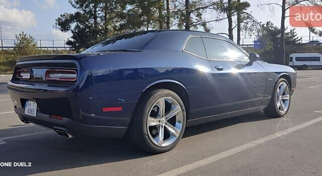 Синий Додж Челенджер, объемом двигателя 5.7 л и пробегом 75 тыс. км за 27500 $, фото 19 на Automoto.ua