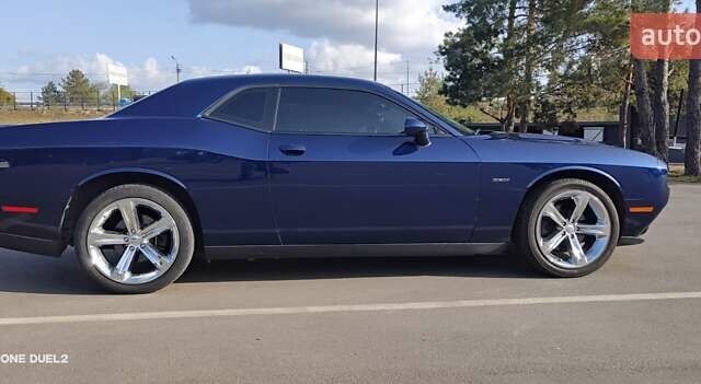 Синий Додж Челенджер, объемом двигателя 5.7 л и пробегом 75 тыс. км за 27500 $, фото 23 на Automoto.ua