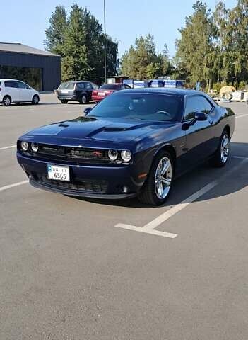 Синий Додж Челенджер, объемом двигателя 5.7 л и пробегом 75 тыс. км за 27500 $, фото 1 на Automoto.ua