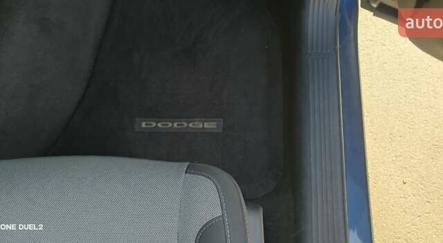 Синий Додж Челенджер, объемом двигателя 5.7 л и пробегом 75 тыс. км за 27500 $, фото 49 на Automoto.ua