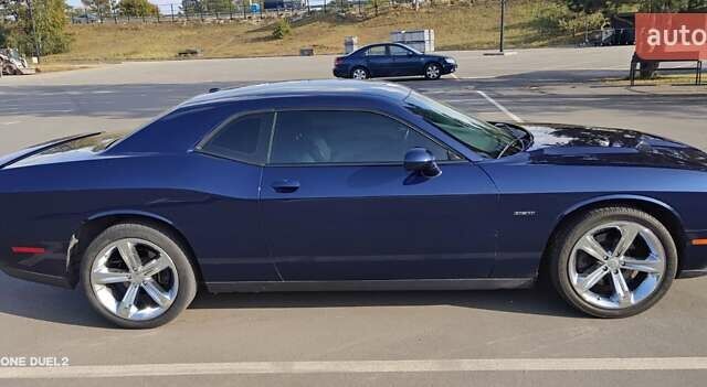 Синий Додж Челенджер, объемом двигателя 5.7 л и пробегом 75 тыс. км за 27500 $, фото 42 на Automoto.ua