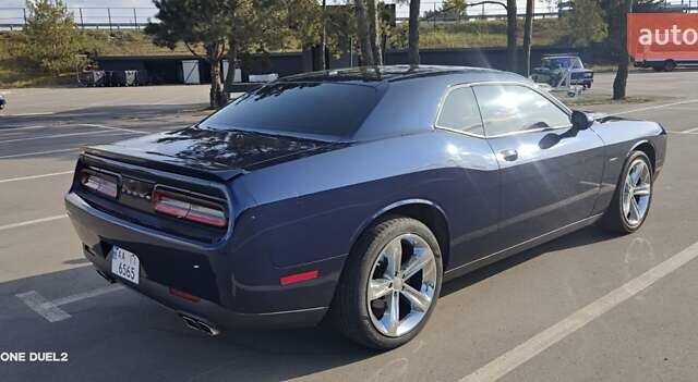 Синий Додж Челенджер, объемом двигателя 5.7 л и пробегом 75 тыс. км за 27500 $, фото 18 на Automoto.ua