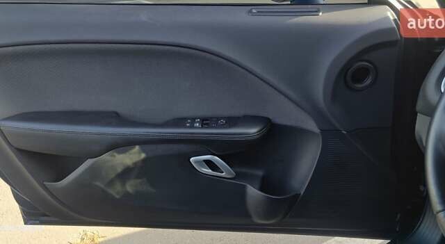 Синий Додж Челенджер, объемом двигателя 5.7 л и пробегом 75 тыс. км за 27500 $, фото 59 на Automoto.ua