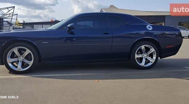 Синий Додж Челенджер, объемом двигателя 5.7 л и пробегом 75 тыс. км за 27500 $, фото 7 на Automoto.ua