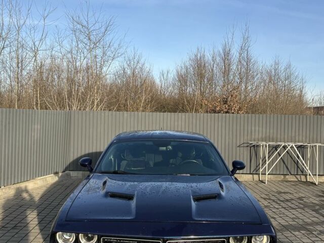 Синий Додж Челенджер, объемом двигателя 3.6 л и пробегом 208 тыс. км за 17000 $, фото 1 на Automoto.ua