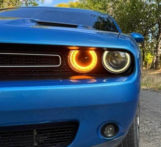 Синій Додж Challenger, об'ємом двигуна 3.6 л та пробігом 120 тис. км за 21500 $, фото 1 на Automoto.ua