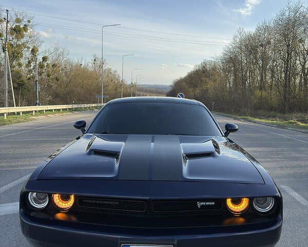 Синий Додж Челенджер, объемом двигателя 3.6 л и пробегом 64 тыс. км за 21900 $, фото 7 на Automoto.ua