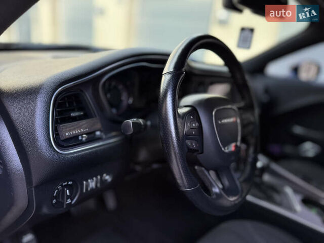 Синий Додж Челенджер, объемом двигателя 3.6 л и пробегом 64 тыс. км за 21900 $, фото 63 на Automoto.ua