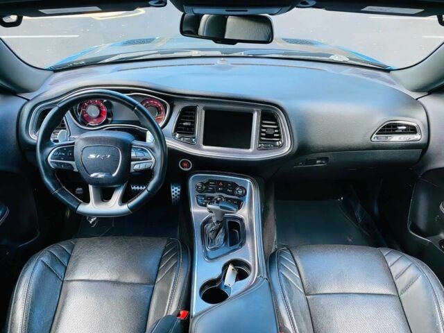 Синий Додж Челенджер, объемом двигателя 6.2 л и пробегом 71 тыс. км за 16800 $, фото 9 на Automoto.ua