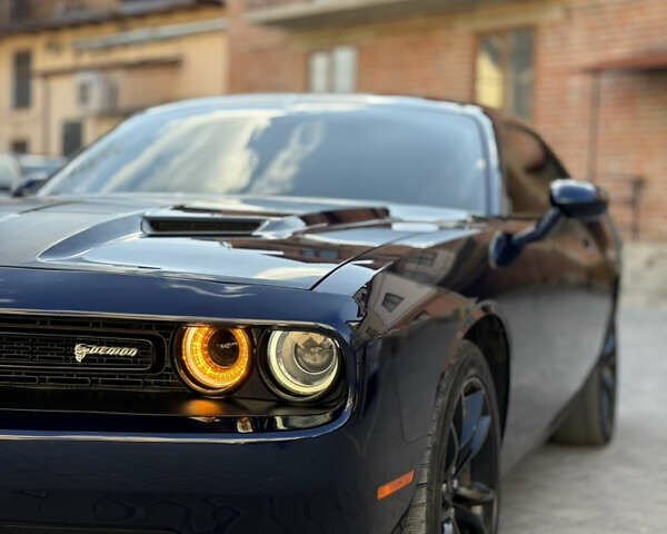 Синий Додж Челенджер, объемом двигателя 3.6 л и пробегом 64 тыс. км за 21900 $, фото 43 на Automoto.ua