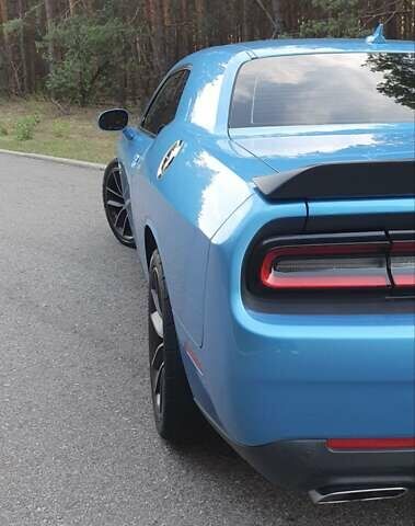 Синій Додж Challenger, об'ємом двигуна 6.42 л та пробігом 59 тис. км за 29500 $, фото 14 на Automoto.ua