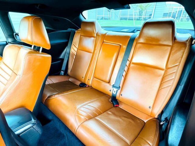 Синій Додж Challenger, об'ємом двигуна 6.2 л та пробігом 70 тис. км за 11400 $, фото 13 на Automoto.ua