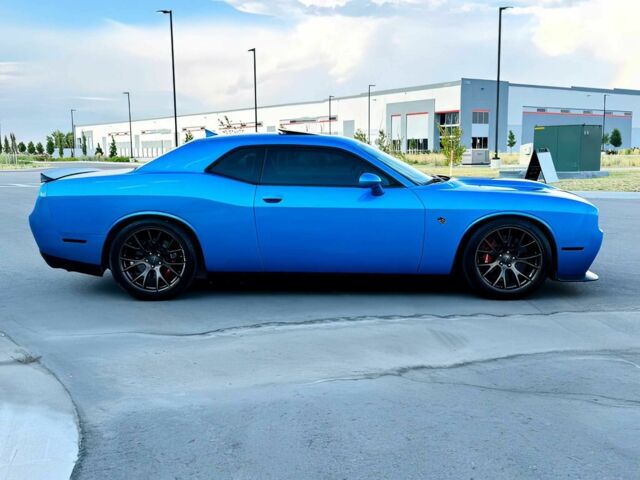 Синій Додж Challenger, об'ємом двигуна 6.2 л та пробігом 70 тис. км за 11400 $, фото 3 на Automoto.ua