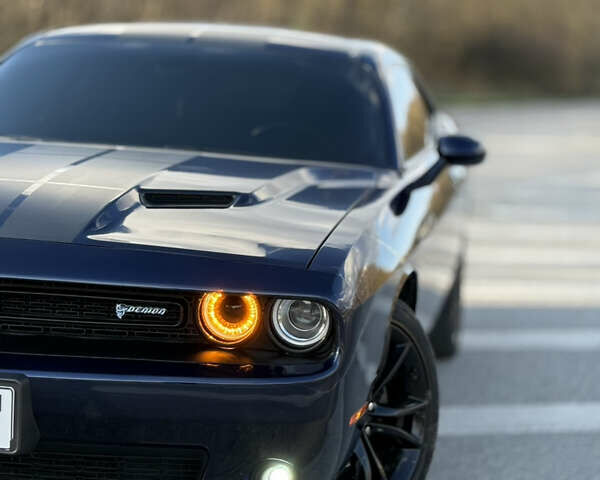 Синий Додж Челенджер, объемом двигателя 3.6 л и пробегом 64 тыс. км за 21900 $, фото 18 на Automoto.ua