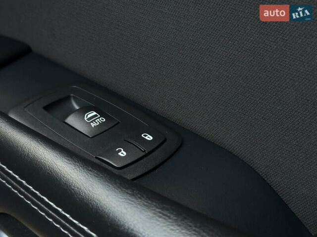 Синий Додж Челенджер, объемом двигателя 3.6 л и пробегом 64 тыс. км за 21900 $, фото 55 на Automoto.ua