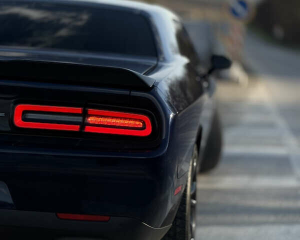 Синий Додж Челенджер, объемом двигателя 3.6 л и пробегом 64 тыс. км за 21900 $, фото 15 на Automoto.ua