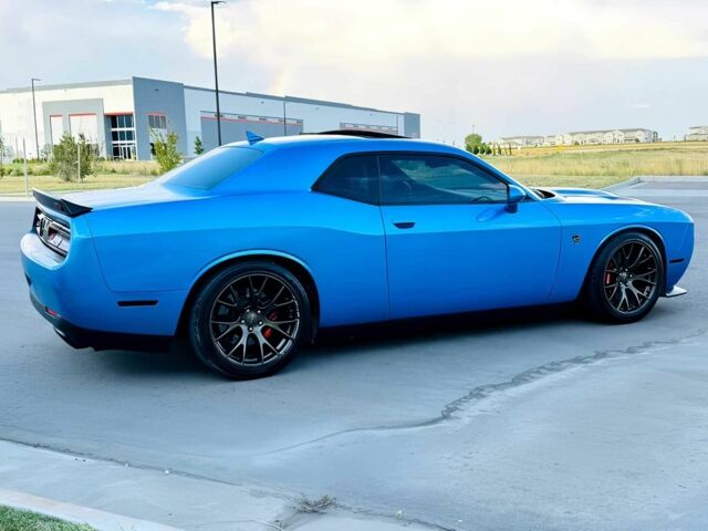Синій Додж Challenger, об'ємом двигуна 6.2 л та пробігом 70 тис. км за 11400 $, фото 4 на Automoto.ua