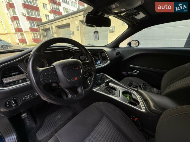 Синій Додж Challenger, об'ємом двигуна 3.6 л та пробігом 64 тис. км за 21900 $, фото 77 на Automoto.ua