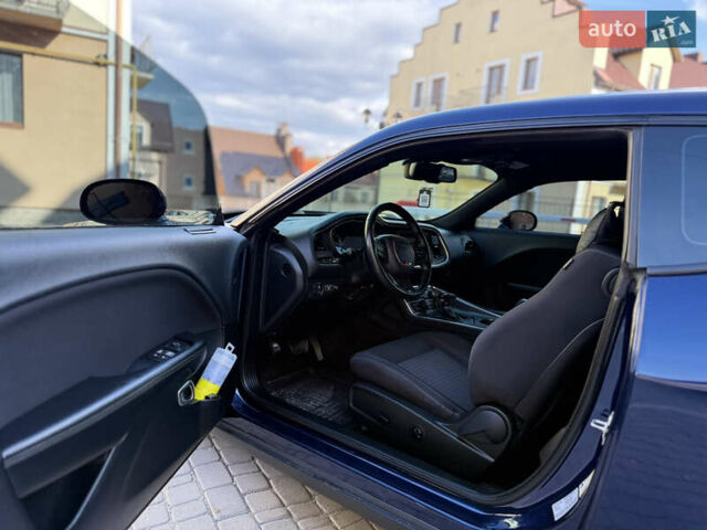 Синий Додж Челенджер, объемом двигателя 3.6 л и пробегом 64 тыс. км за 21900 $, фото 34 на Automoto.ua