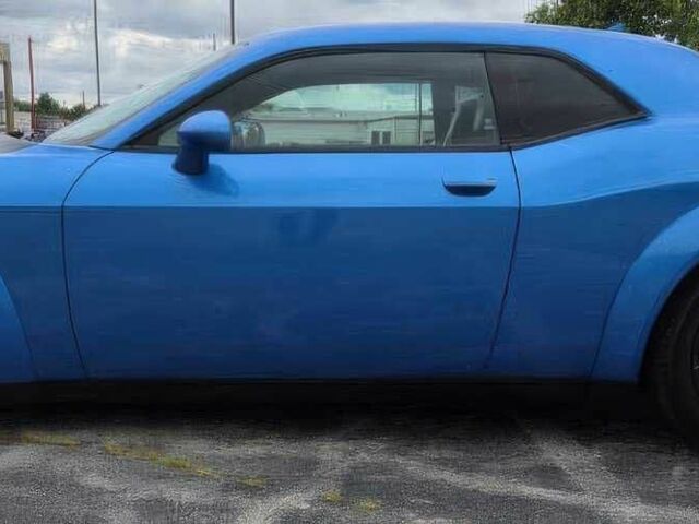 Додж Челенджер 2019 в Ужгороде на Automoto.ua Синий Додж Челенджер, объемом двигателя 6.2 л и пробегом 46 тыс. км за 5400 $, фото 3 на Automoto.ua