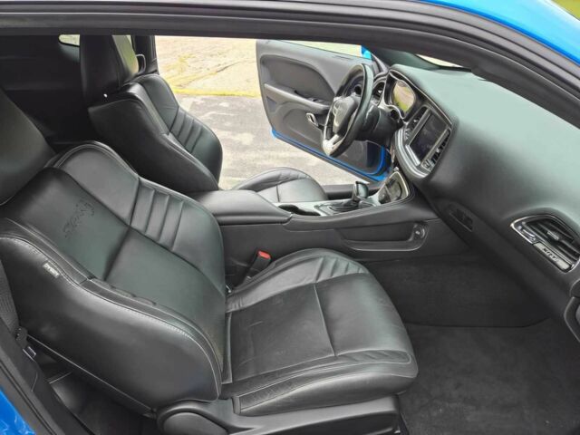 Додж Челенджер 2019 в Ужгороде на Automoto.ua Синий Додж Челенджер, объемом двигателя 6.2 л и пробегом 46 тыс. км за 5400 $, фото 7 на Automoto.ua