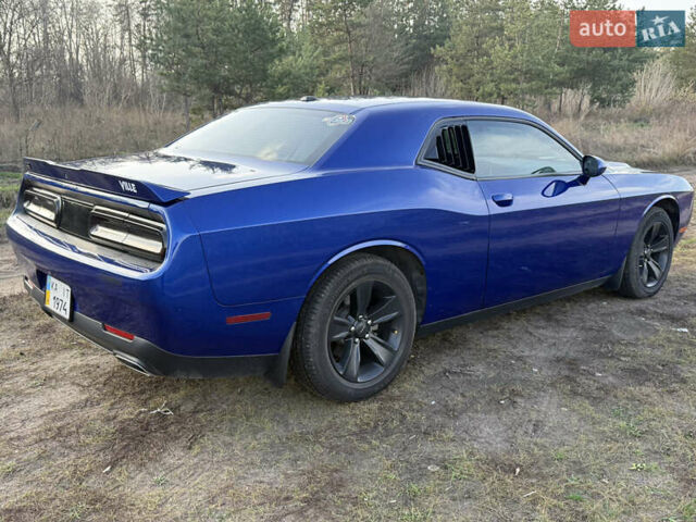 Синій Додж Challenger, об'ємом двигуна 3.6 л та пробігом 93 тис. км за 24500 $, фото 7 на Automoto.ua