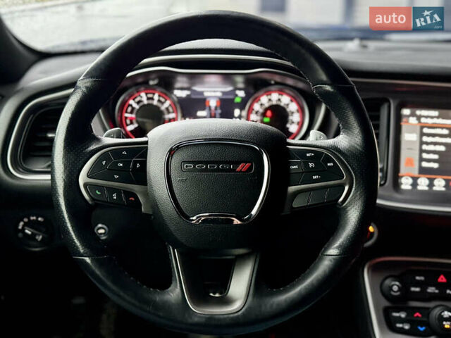Синій Додж Challenger, об'ємом двигуна 3.6 л та пробігом 29 тис. км за 24500 $, фото 9 на Automoto.ua