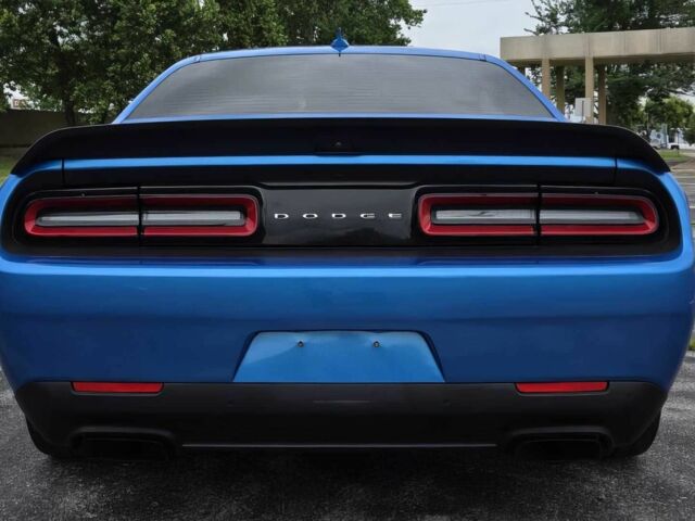 Додж Челенджер 2019 в Ужгороде на Automoto.ua Синий Додж Челенджер, объемом двигателя 6.2 л и пробегом 46 тыс. км за 5400 $, фото 4 на Automoto.ua