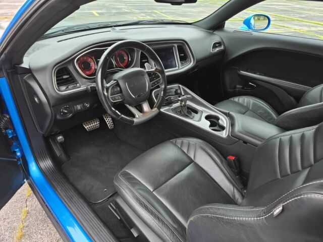Додж Челенджер 2019 в Ужгороде на Automoto.ua Синий Додж Челенджер, объемом двигателя 6.2 л и пробегом 46 тыс. км за 5400 $, фото 9 на Automoto.ua
