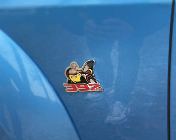 Синий Додж Челенджер, объемом двигателя 6.17 л и пробегом 82 тыс. км за 39999 $, фото 8 на Automoto.ua