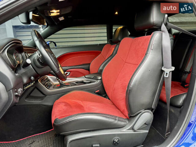 Синій Додж Challenger, об'ємом двигуна 3.6 л та пробігом 29 тис. км за 24500 $, фото 18 на Automoto.ua