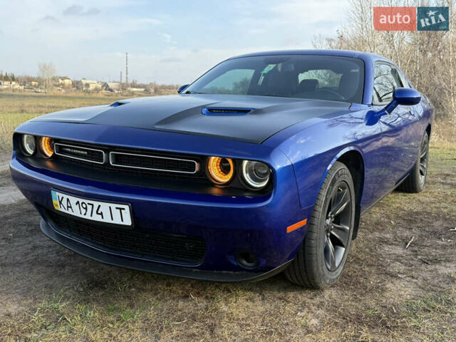 Синій Додж Challenger, об'ємом двигуна 3.6 л та пробігом 93 тис. км за 24500 $, фото 1 на Automoto.ua