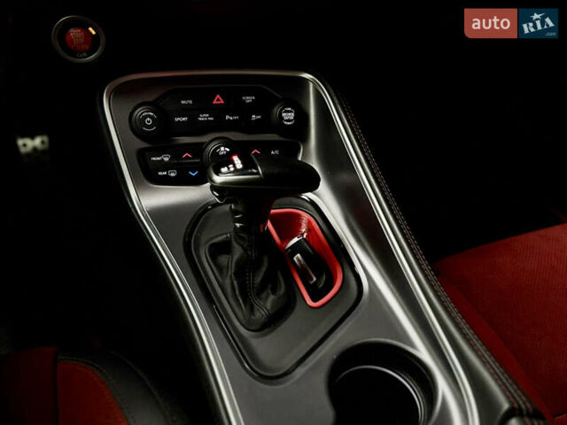 Синій Додж Challenger, об'ємом двигуна 3.6 л та пробігом 29 тис. км за 24500 $, фото 14 на Automoto.ua