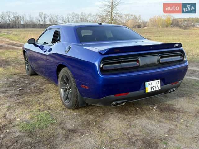 Синій Додж Challenger, об'ємом двигуна 3.6 л та пробігом 93 тис. км за 24500 $, фото 10 на Automoto.ua