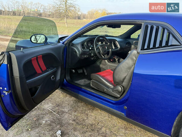 Синій Додж Challenger, об'ємом двигуна 3.6 л та пробігом 93 тис. км за 24500 $, фото 12 на Automoto.ua