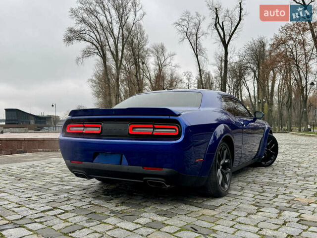 Синій Додж Challenger, об'ємом двигуна 5.65 л та пробігом 22 тис. км за 29999 $, фото 93 на Automoto.ua