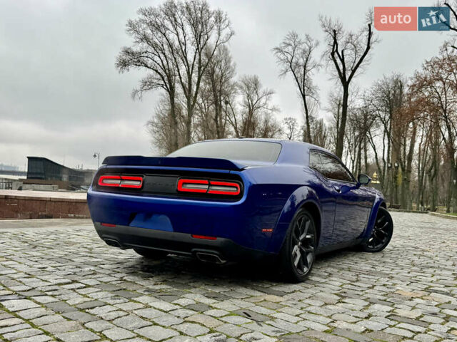 Синій Додж Challenger, об'ємом двигуна 5.65 л та пробігом 22 тис. км за 29999 $, фото 92 на Automoto.ua