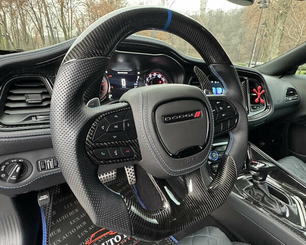 Синій Додж Challenger, об'ємом двигуна 5.65 л та пробігом 22 тис. км за 29999 $, фото 53 на Automoto.ua