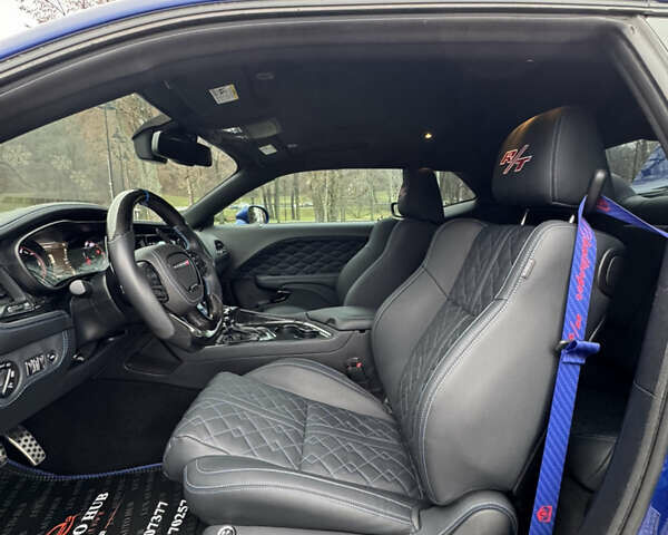 Синій Додж Challenger, об'ємом двигуна 5.65 л та пробігом 22 тис. км за 29999 $, фото 57 на Automoto.ua