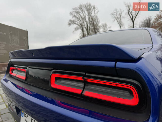 Синій Додж Challenger, об'ємом двигуна 5.65 л та пробігом 22 тис. км за 29999 $, фото 106 на Automoto.ua