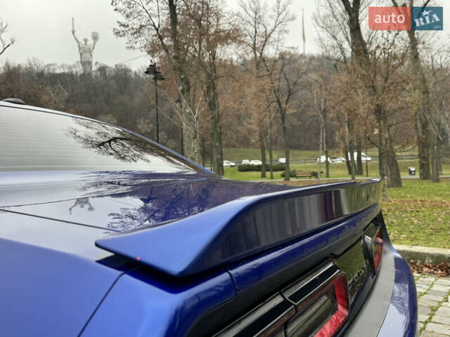 Синій Додж Challenger, об'ємом двигуна 5.65 л та пробігом 22 тис. км за 29999 $, фото 114 на Automoto.ua