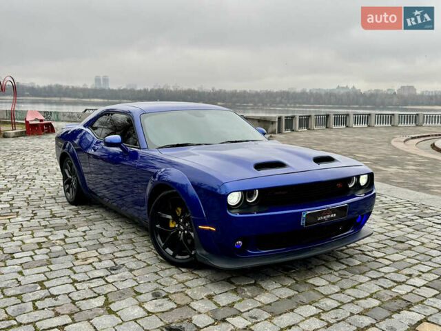 Синій Додж Challenger, об'ємом двигуна 5.65 л та пробігом 22 тис. км за 29999 $, фото 100 на Automoto.ua