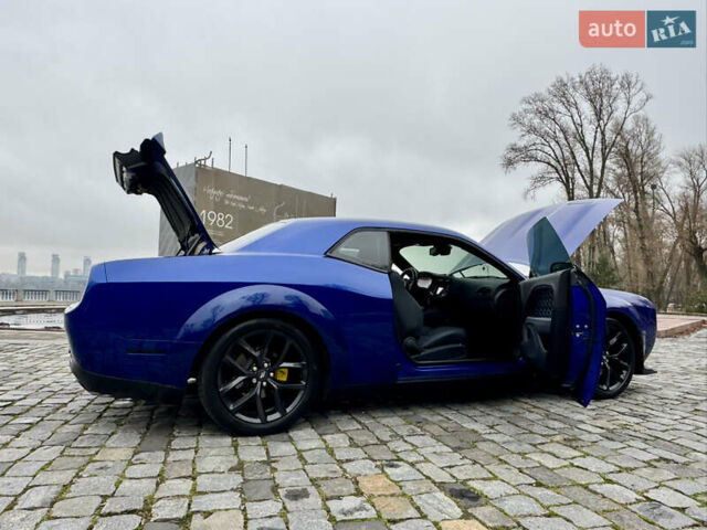 Синій Додж Challenger, об'ємом двигуна 5.65 л та пробігом 22 тис. км за 29999 $, фото 130 на Automoto.ua