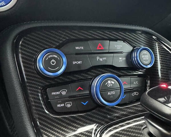 Синій Додж Challenger, об'ємом двигуна 5.65 л та пробігом 22 тис. км за 29999 $, фото 34 на Automoto.ua
