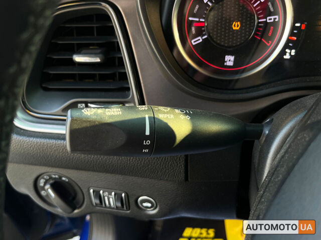 Синій Додж Challenger, об'ємом двигуна 3.6 л та пробігом 25 тис. км за 23300 $, фото 19 на Automoto.ua